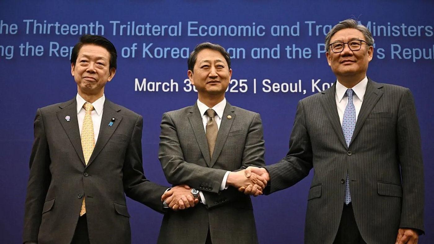 Ministros da Indústria e Comércio do Japão, China e Coreia do Sul